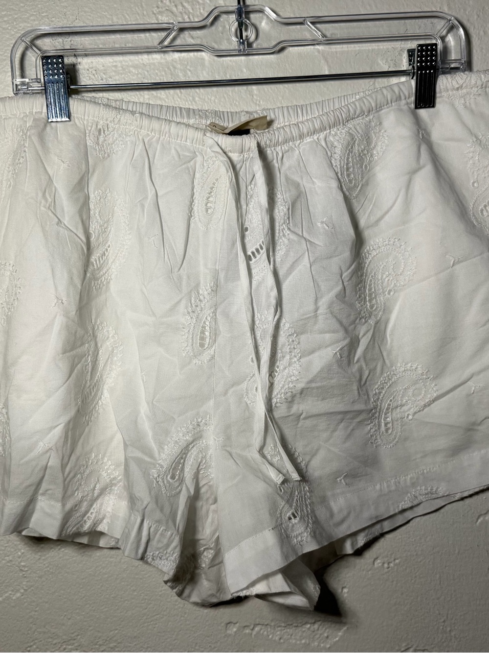 Universal Thread White Embroidered Pull-On Bike Shorts